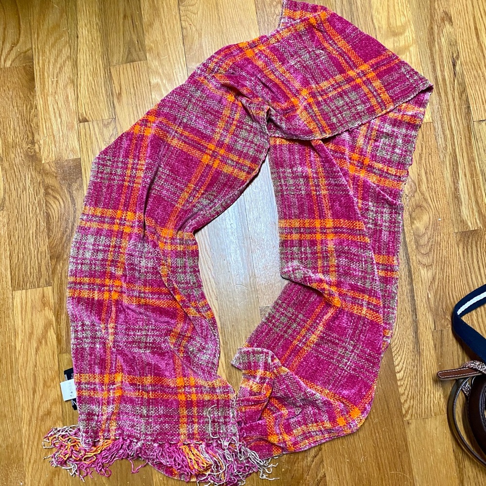 Scarf!